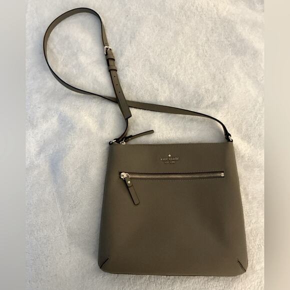 Kate Spade Gray Messenger Bag.  New! - Picture 1 of 12